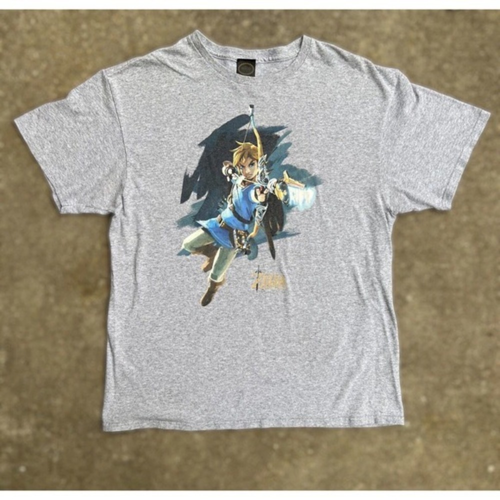 Nintendo Zelda‎ Shirt Mens L Breath of the Wild Gray Link Graphic Tee